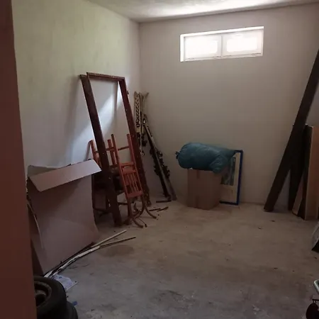 Apartman 33
